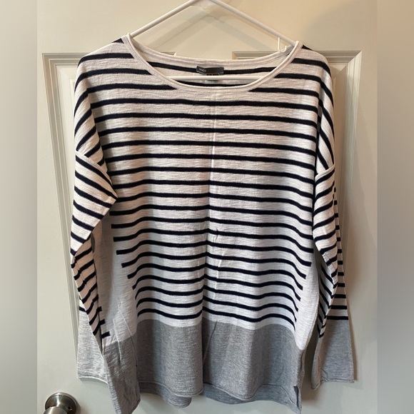 Vince Tops - Vince brand Striped large Black and White Long Sleeve Top very soft 100% cotton